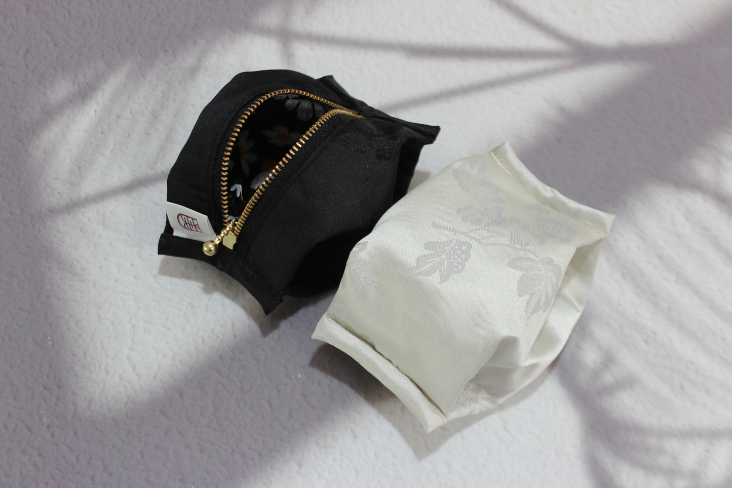 Daisy Pouches