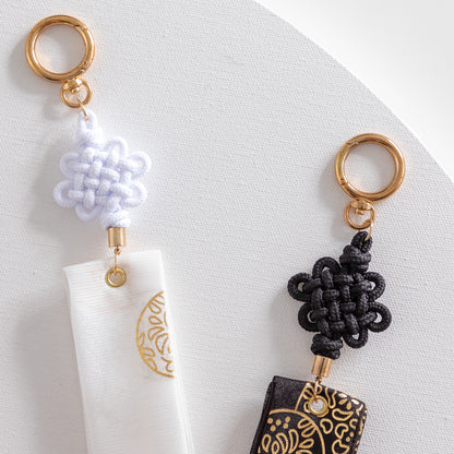 Chrysanthemum-Inspired Daenggi Key Ring